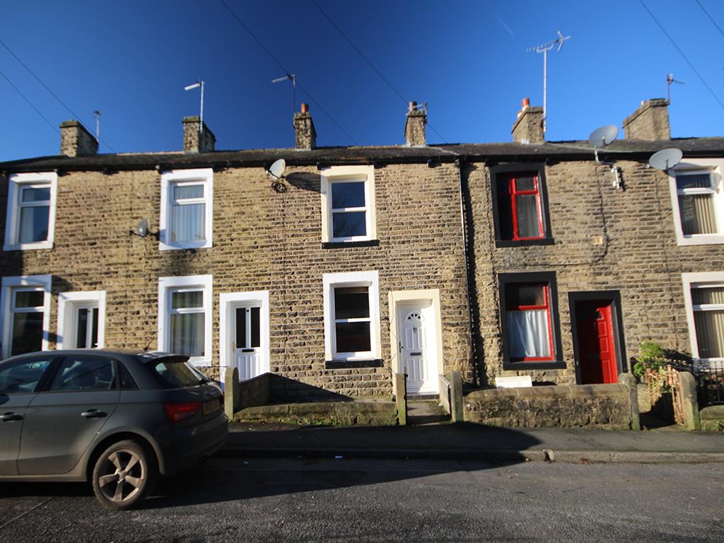 2 bedroom terraced house To Let in Earby - IMG_1158.jpg